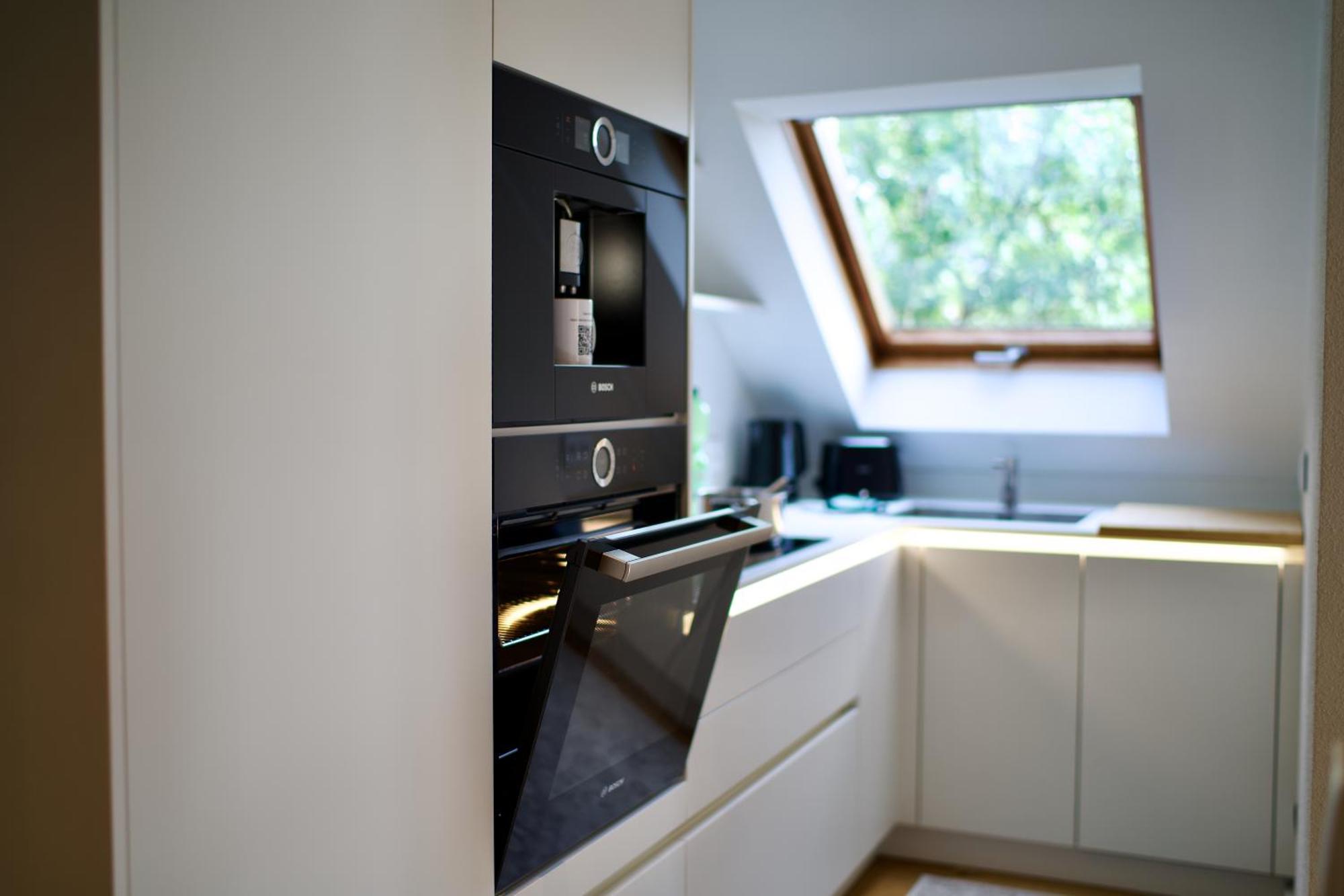 Edler Wohnraum Noble Stadtoase Mit Boxspringbett, Kaffeevollautomat & Parkplatz Zwickau Exterior foto